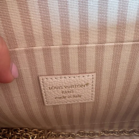 Brand New Louis Vuitton Pochette Félicie - Picture 2 of 9